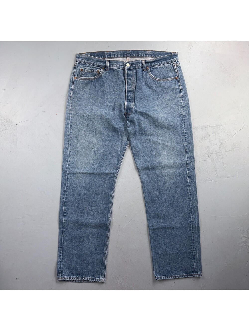 Levis 501 Vintage 80s USA XX Straight Leg Jeans Blue Light Wash 40x33 Act 38x29